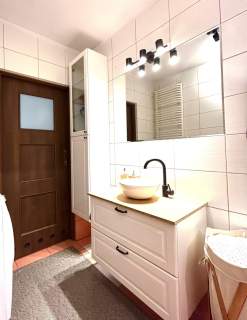 3 pokoje, duży balkon, osobna garderoba, wszędzie blisko