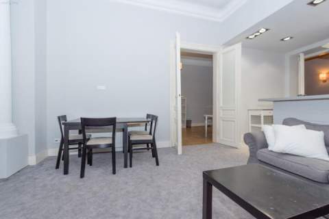 Mieszkanie w centrum na sprzedaż