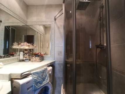 Wyposażone 2 pokoje, odrębna kuchnia, balkon