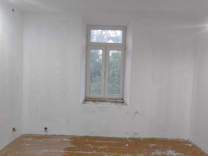 Kawalerka 33,60m2piwnica, działka, komórka i strych