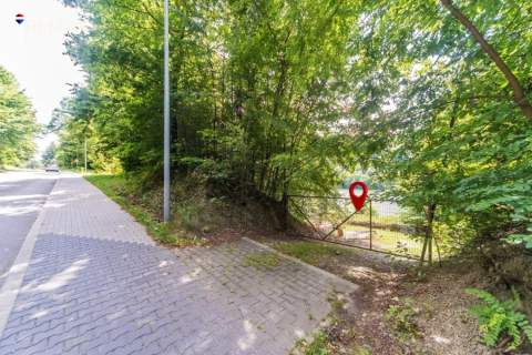 Działka w górach nad jeziorem