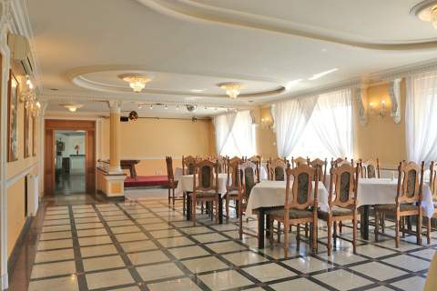 Budynek hotelowo-restauracyjny