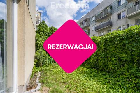 Przestronna i jasna kawalerka z ogródkiem
