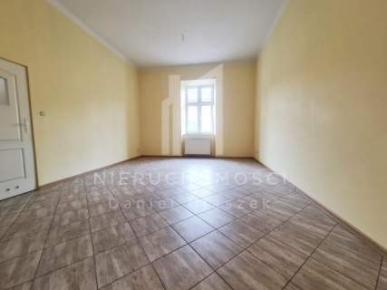 NA WYNAJEM LOKAL W JAŚLE - 54 M2- UL. RYNEK - IDEALNY NA BIURO,...
