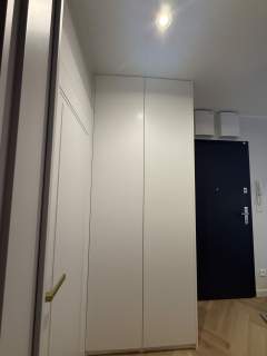 Nowoczesne, zadbane, 2-pok. z przestronną loggią i garażem.