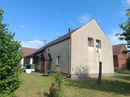 Sprzedam dom z pomieszczeniami gospodarczymi 72m2, 175 m2