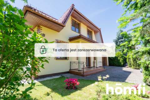 Wyjątkowy dom z domkiem dla gości Nysa
