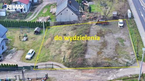 Przy głównej drodze, gotowy parking