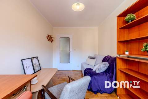 Komfortowe 2 pokoje, balkon, nowa duża kuchnia