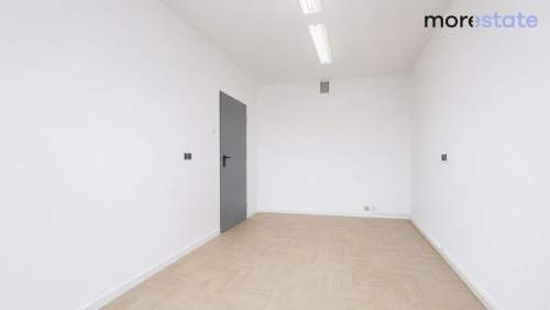 Biuro przy Jubilacie, ul. Morawskiego, 16 m