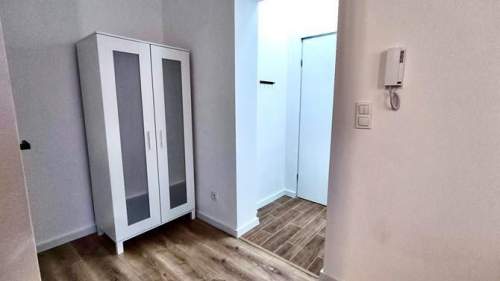 Nowoczesna kawalerka, 33 m2 - Nowogrodzka 4