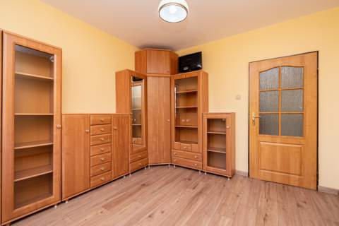 Mieszkanie z dużym balkonem na 1 piętrze 