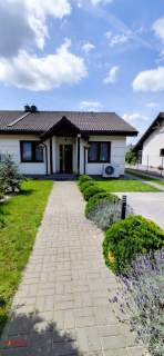 Dom 4 pokoje wyposażony ogród, garaż, ogród zimowy, pom