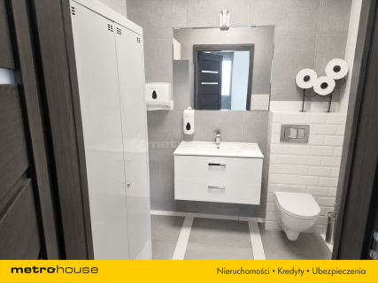 Magazyn 765 m2 Biura 500 m2 Główna trasa w Jankach