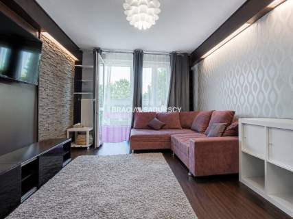 na sprzedaż 45m2 / 2 pokoje / przy parku