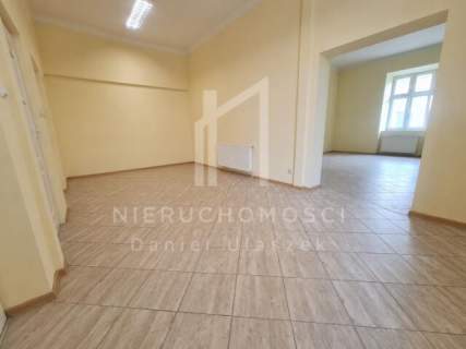 NA WYNAJEM LOKAL W JAŚLE - 54 M2- UL. RYNEK - IDEALNY NA BIURO,...
