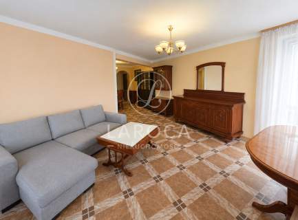 Duże, 4 pokoje, 2 balkony, prysznic, wanna