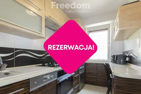 Atrakcyjne mieszkanie na drugim piętrze z balkonem