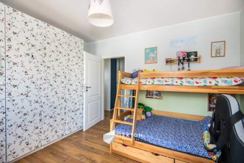 3 pokoje, komórka lokatorska, balkon, parking