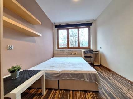 Centrum przy Świebodzkim 2/3 pok /Balkon/Piwnica