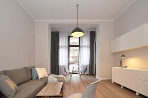 Duża kawalerka, 36 m2, balkon - Dubois 3