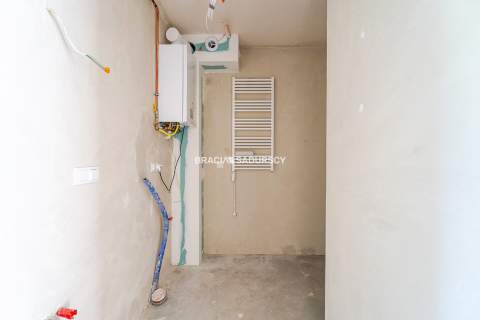 3pokoje,50m2,nowe budownictwo,2 ogródki,m.postojow