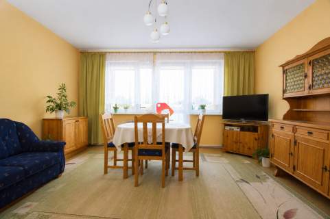 4 POKOJE, BALKON, PIWNICA 73,7m2 2 PIĘTRO 