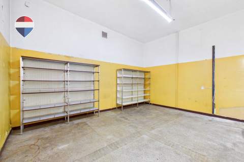 Na wynajem lokal handlowo-usługowy 125 m