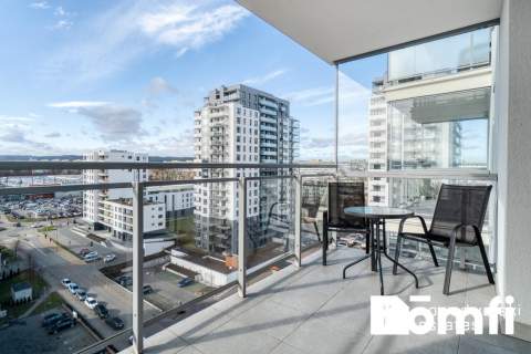 Atrakcyjny apartament na 10 piętrze, blisko morza