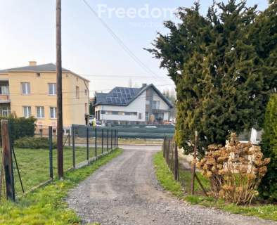 Działka budowlana z rozpoczętą inwestycją
