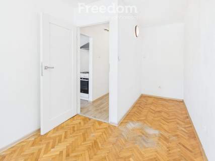 2 pokoje z balkonem, 1. piętro Świdnik