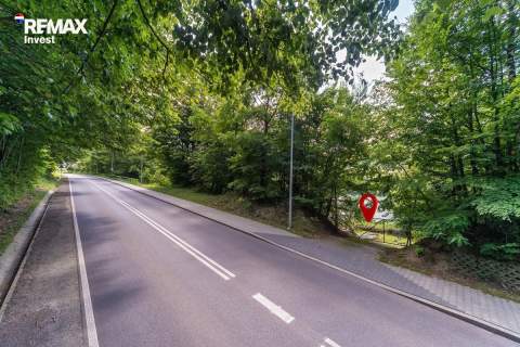 Działka w górach nad jeziorem