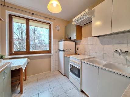 Centrum przy Świebodzkim 2/3 pok /Balkon/Piwnica