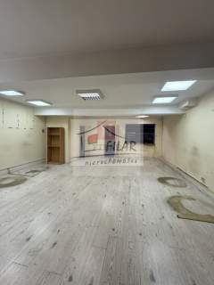 Hala magazynowa z biurami na wyynajem-460m2.