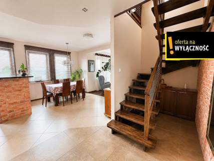 Dwupoziomowe mieszkanie z pięknym widokiem 93m2