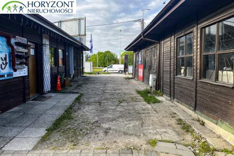 Działka zabudowana lokalami w centrum Kartuz