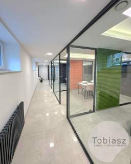 3 sale akustyczne z wyposażeniem/ meeting rooms