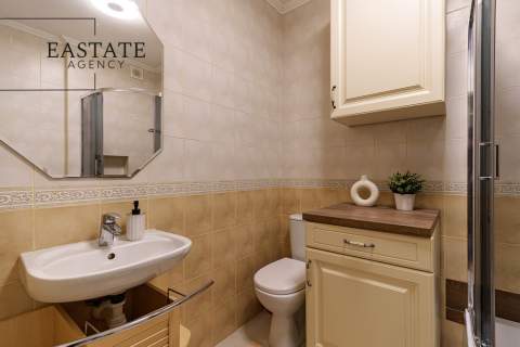 Włochy/studio/jasne, do wprowadzenia