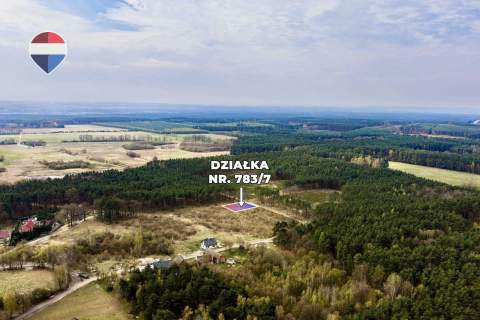 Działka budowlana w bezpośrednim sąsiedztwie lasu