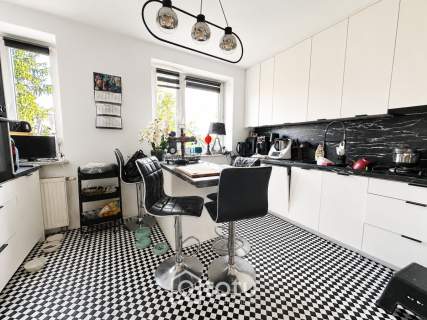 Ciche- Balkon 8mkw- Parking-Osiedle zamknięte