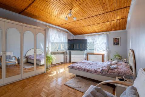 Dom dla rodziny, 4 pokoje biuro 100m2.