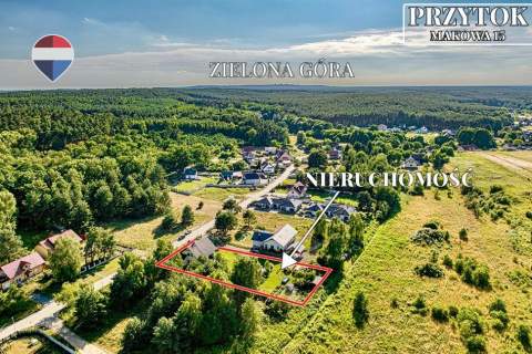Przestronny dom rodzinny z dużą działką 