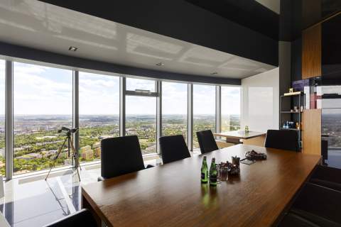 Apartament Sky Tower 43 piętro panorama miasta