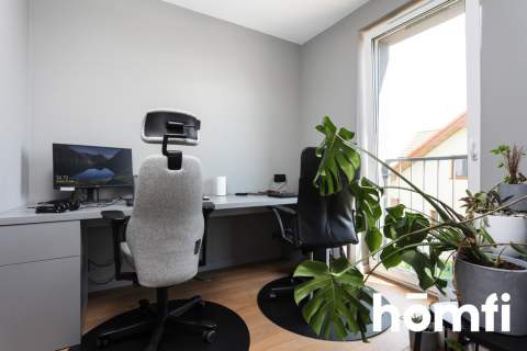 Nowoczesny dwupoziomowy apartament Zielonki