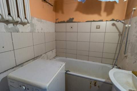 2 pokoje z balkonem na Bałutach   pod remont
