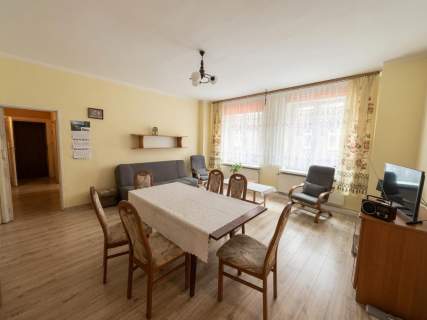 NIKISZOWIEC. Do zamieszkania, na biuro lub pod wynajem