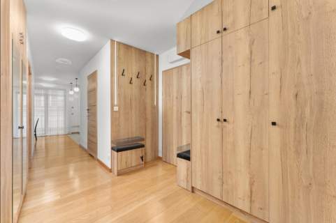 Apartament 4-pok.2023r.Przy Parku Zacz. Dorożki.