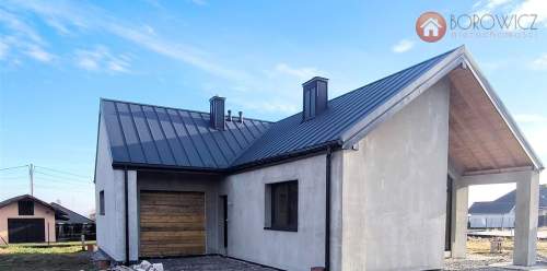 Ostatni z trzech - Parterowy dom z garażem