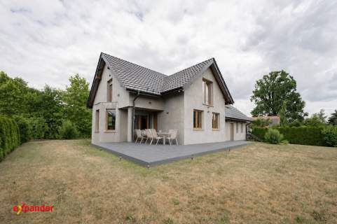 Dom w Smolcu podwójny garaż osobne mieszkanie