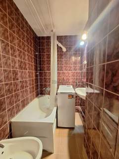 Centrum przy Świebodzkim 2/3 pok /Balkon/Piwnica